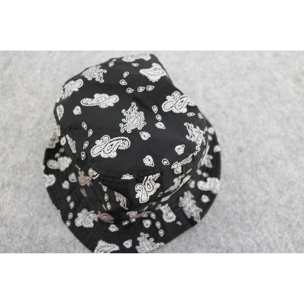 Carbon Elements Black White Paisley Bandana Print Bucket Hat Mens Womens